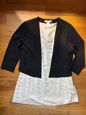 White House Black Market Black Open-Front Cropped Cardigan